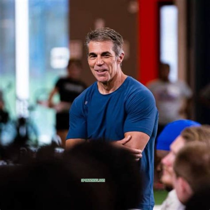 Chris Fowler Net Worth and Career Earnings Breakdown (2024)