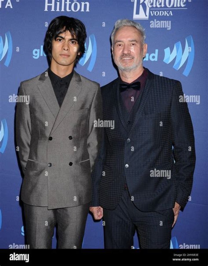 Omar De Soto (Roland Emmerich Husband) Age, Wiki, Height, Husband, Boyfriend, Family, Biography, Net Worth