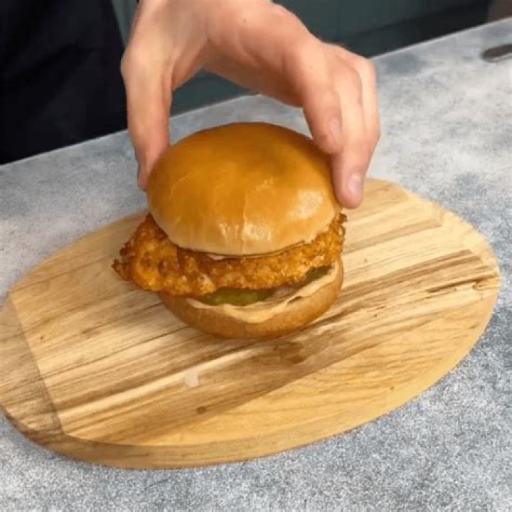Protein-Packed Air-Fried Chicken Sandwich - MYPROTEIN™