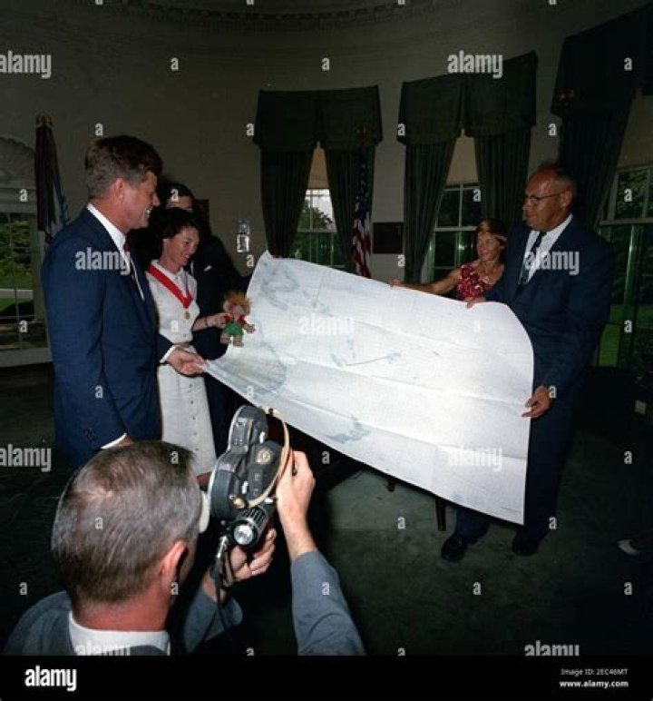 Visit of Mrs. Betty Miller, the first woman to fly solo across the Pacific Ocean, 9:33AM