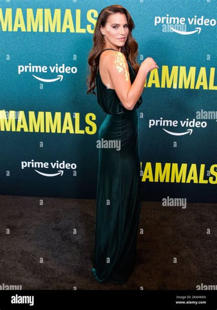 Who plays Amandine in Mammals? Where is Melia Kreiling from?